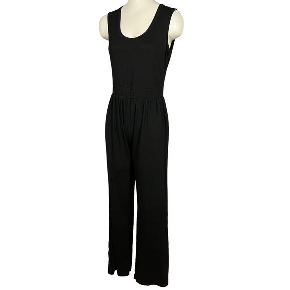 Elegant Black Sleeveless Jumpsuit - Picture 7 of 13